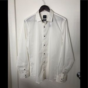 Man long sleeve dress shirt